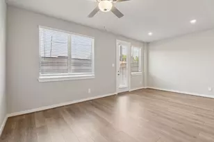 4218 Laurel Oak Cir, Missouri City, TX 77459 - Photo 4