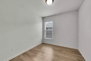 10902 Bonfire Trl, Beasley, TX 77417 - Photo 22