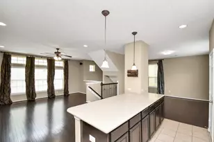 3323 Home Point Dr, Houston, TX 77091 - Photo 10