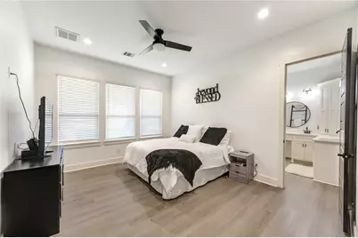 1607 Avenue E, Danbury, TX 77534 - Photo 10