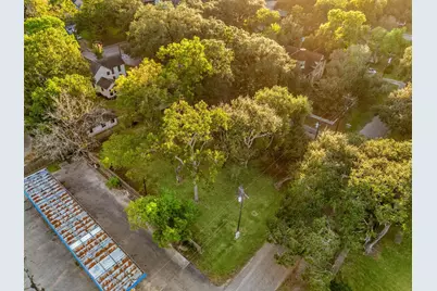 405 W Lang Street, Alvin, TX 77511 - Photo 8