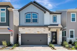 16043 Hayes Pk Dr, Houston, TX 77079 - Photo 2