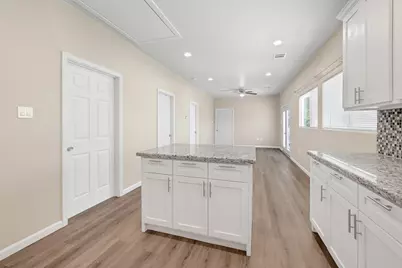 8110 Braniff Street #B, Houston, TX 77061 - Photo 2