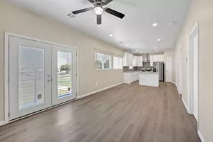 8110 Braniff St, Houston, TX 77061 - Photo 4