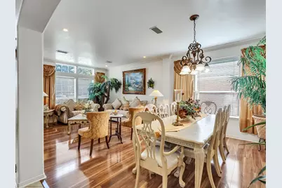 1922 Oakwood Court Drive, Baytown, TX 77521 - Photo 8