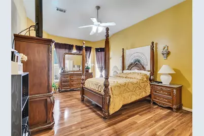 1922 Oakwood Court Drive, Baytown, TX 77521 - Photo 24