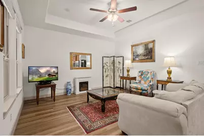 12117 Creekside Villas Court, Conroe, TX 77304 - Photo 10