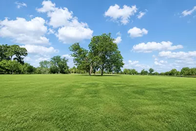 3302 Doe Haven Court, Fulshear, TX 77441 - Photo 2