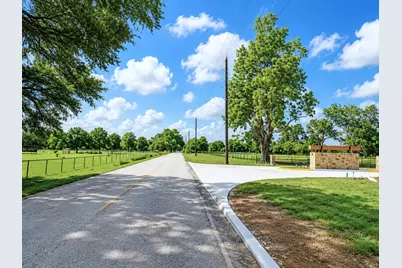 3302 Doe Haven Court, Fulshear, TX 77441 - Photo 4