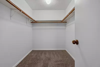 700 Thicket Lane #304, Houston, TX 77079 - Photo 22