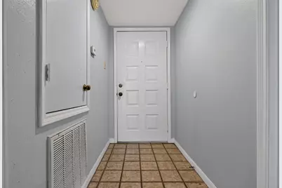 700 Thicket Lane #304, Houston, TX 77079 - Photo 8