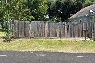 3219 Evella St, Houston, TX 77026 - Photo 1