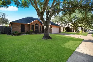 1419 Hudgens Ave, Katy, TX 77493 - Photo 2