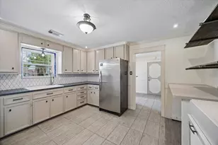 19614 Suncove Ln, Humble, TX 77346 - Photo 12