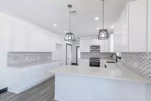 409 Winnie St, Houston, TX 77009 - Photo 16