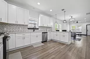 409 Winnie St, Houston, TX 77009 - Photo 10