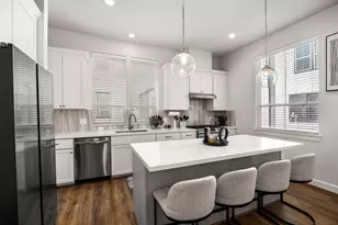 2718 Grand Fountains Dr, Houston, TX 77054 - Photo 10