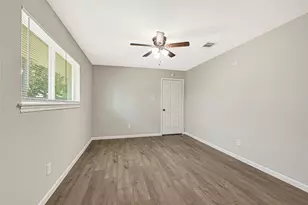 10411 Sagewillow Ln, Houston, TX 77089 - Photo 18
