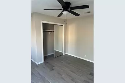 11719 Pender Lane, Houston, TX 77477 - Photo 16