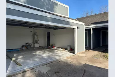 11719 Pender Lane, Houston, TX 77477 - Photo 4