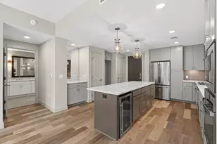 2511 Willowick Rd, Houston, TX 77027 - Photo 2