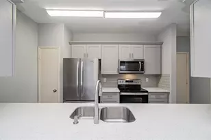 3088 Holly Hall St, Houston, TX 77054 - Photo 10