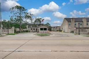 3088 Holly Hall St, Houston, TX 77054 - Photo 24