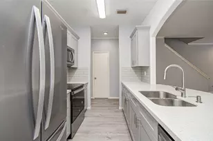 3088 Holly Hall St, Houston, TX 77054 - Photo 8