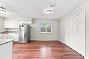 6210 Vinewood Ln, League City, TX 77573 - Photo 10