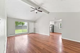 6210 Vinewood Ln, League City, TX 77573 - Photo 6