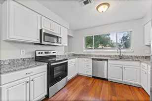 6210 Vinewood Ln, League City, TX 77573 - Photo 14