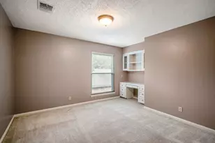 1306 Riverview Ct, Houston, TX 77077 - Photo 36