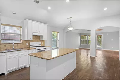 22543 Sweetglen Court, Spring, TX 77373 - Photo 10