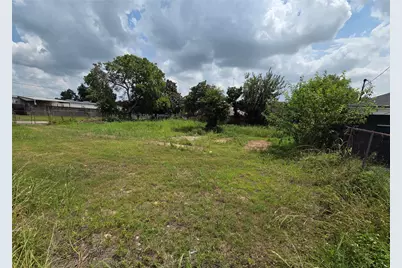 5514 Jensen Drive, Houston, TX 77026 - Photo 2