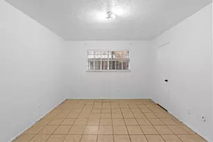 6305 Westward St, Houston, TX 77081 - Photo 24