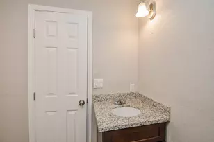 8162 Homewood Ln, Houston, TX 77028 - Photo 10