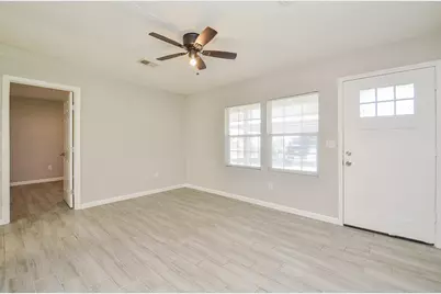 8162 Homewood Lane, Houston, TX 77028 - Photo 8