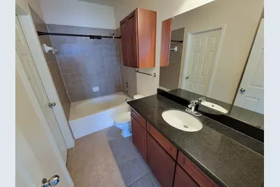 9200 Westheimer Road #305, Houston, TX 77063 - Photo 18