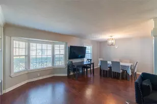 9619 Highmeadow Dr, Houston, TX 77063 - Photo 8