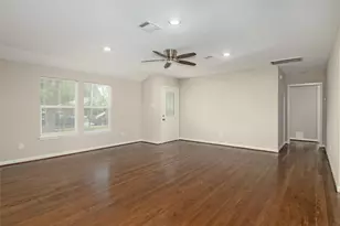 6225 Indigo St, Houston, TX 77074 - Photo 18