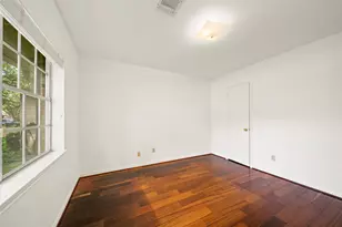 12502 Queensbury Ln, Houston, TX 77024 - Photo 18