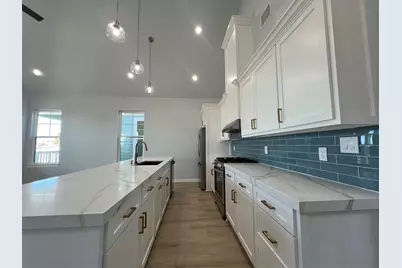 1024 62nd Street, Galveston, TX 77551 - Photo 8