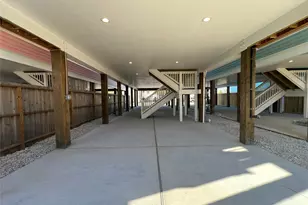 1024 62nd St, Galveston, TX 77551 - Photo 24