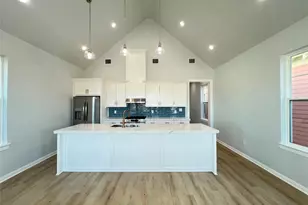 1024 62nd St, Galveston, TX 77551 - Photo 8