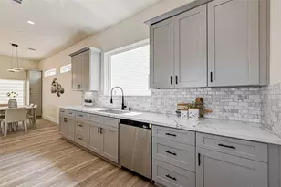 2905 Nagle St, Houston, TX 77004 - Photo 12