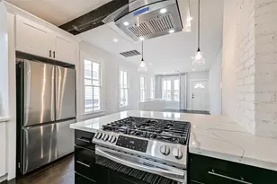 1715 30th St, Galveston, TX 77550 - Photo 10