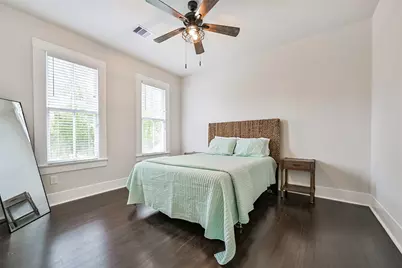 1715 30th Street, Galveston, TX 77550 - Photo 18
