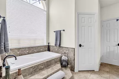 129 April Point Place, Conroe, TX 77356 - Photo 32