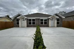 5706 Howell St, Houston, TX 77032 - Photo 1