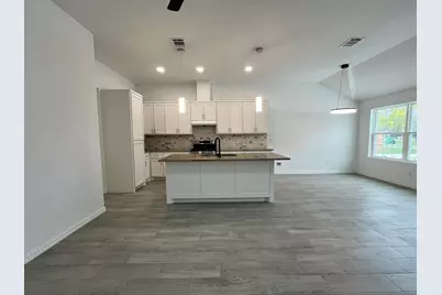 5706 Howell Street #B, Houston, TX 77032 - Photo 8